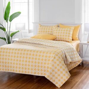 Levtex Home Quilt Set Unisex Full/Queen Yellow New Cane Geometric Reversible